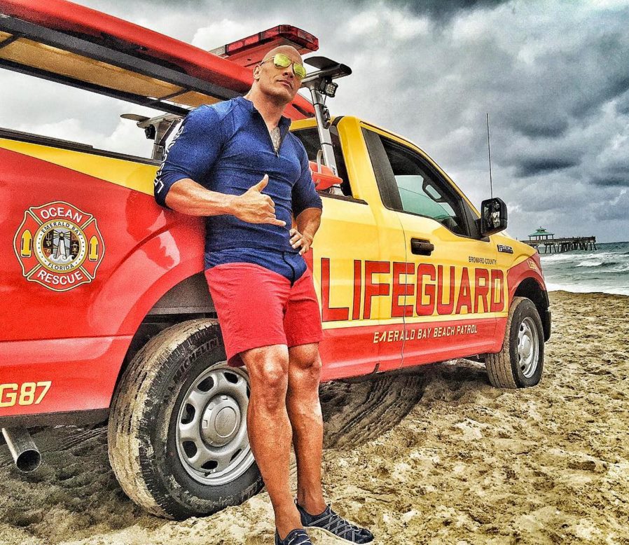 Baywatch: Ecco le Prime Foto sul Set del Film con Dwayne Johnson e Zac Efron