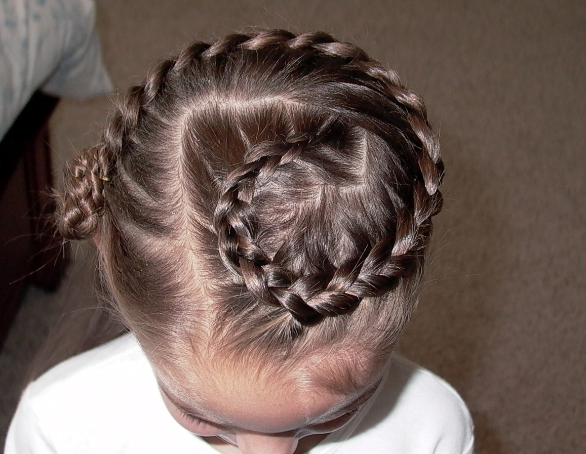 16 Acconciature Fantastiche che Devi Assolutamente Fare alla Tua Bambina!