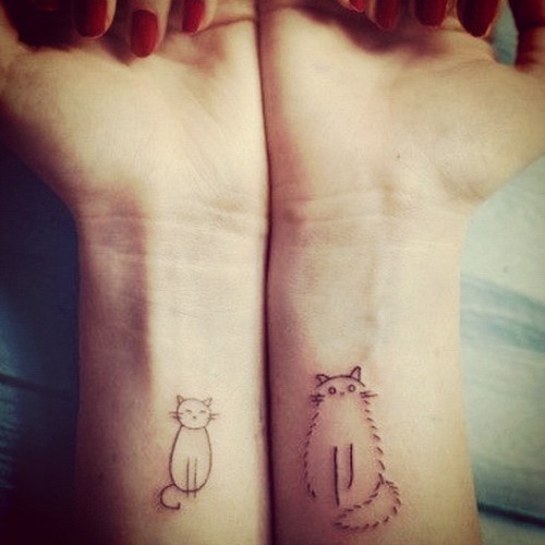 Cerchi un'Idea per un Tatuaggio sul Polso? Lasciati Ispirare da Queste 35 Foto!