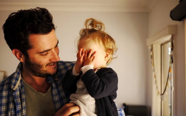 22 Foto di Papà Eccezionali che Hanno Capito Bene Come Crescere le Loro Figlie