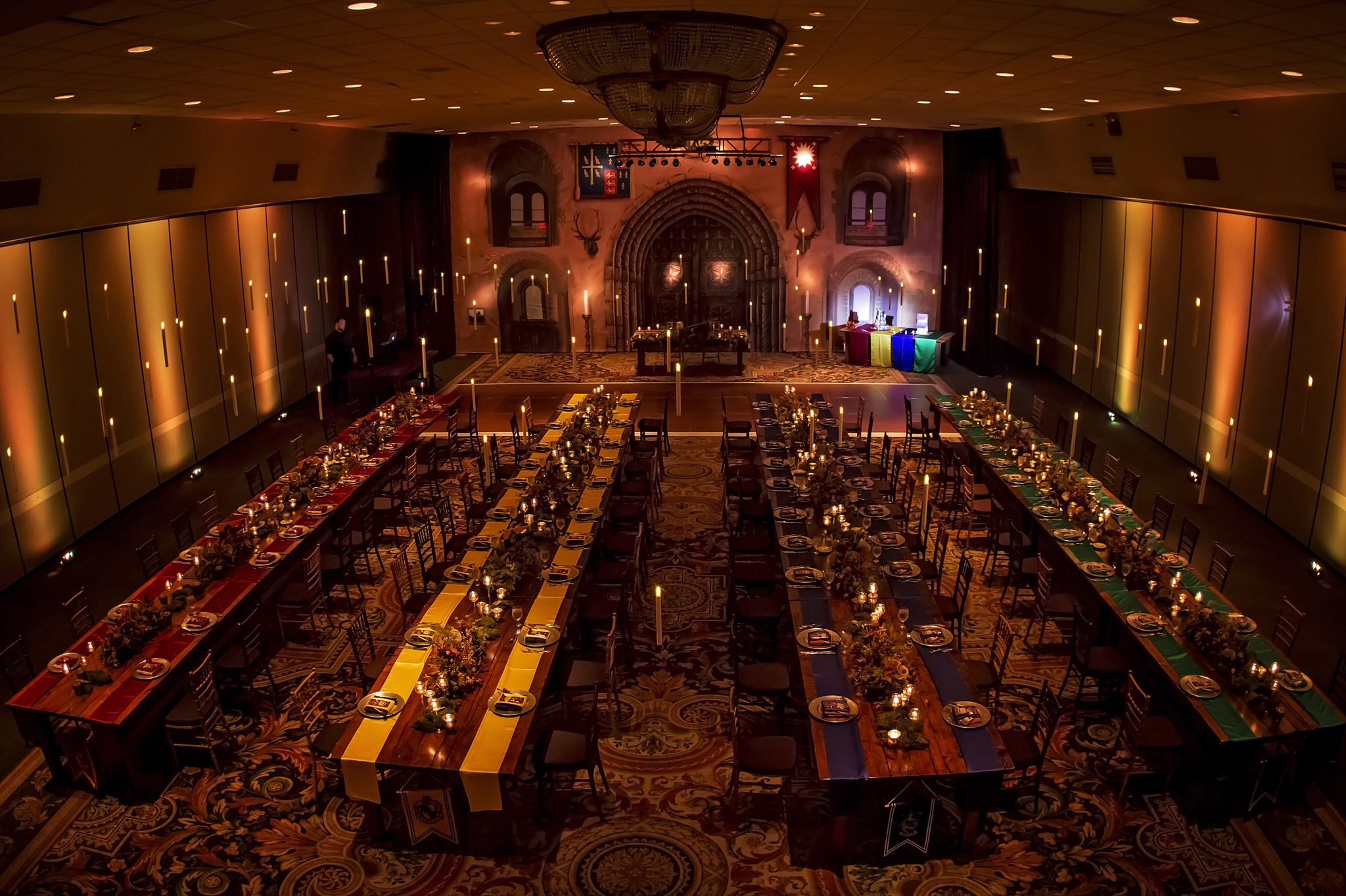 Idee per un Matrimonio a Tema Harry Potter: Magia e Romanticismo in un'Unica Pozione!