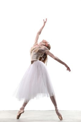 La Magia e la Potenza della Danza nei Meravigliosi Scatti di Alexander Yakolev