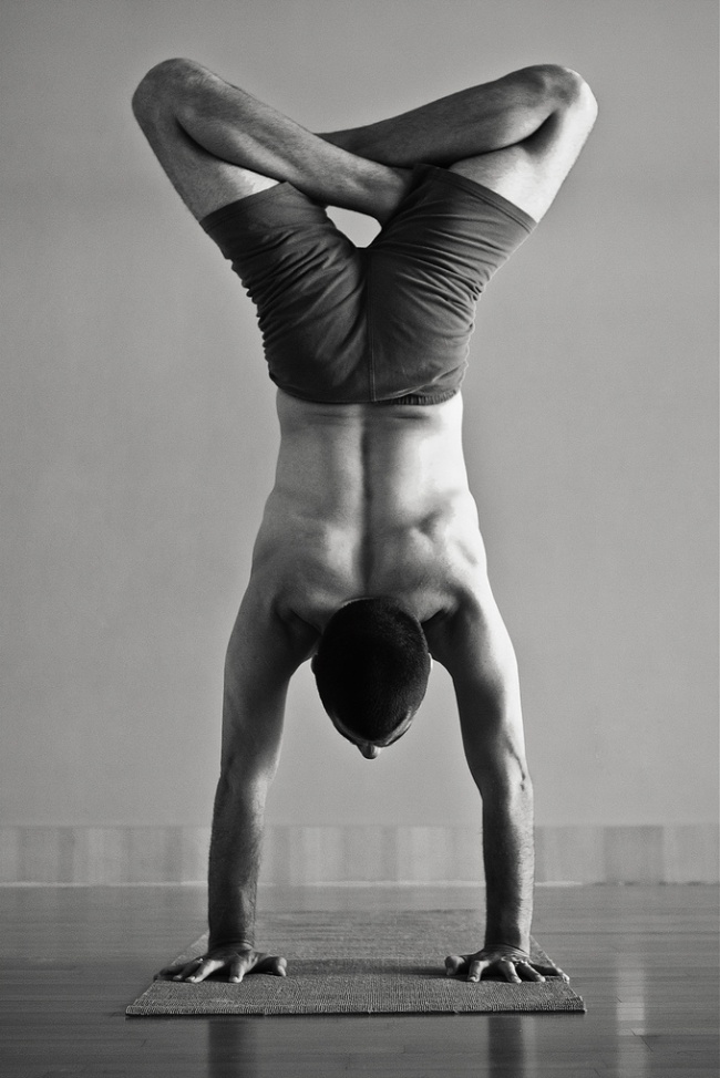 Pensate che lo Yoga Sia Per Sole Donne? Questi 25 Uomini vi Faranno Ricredere!