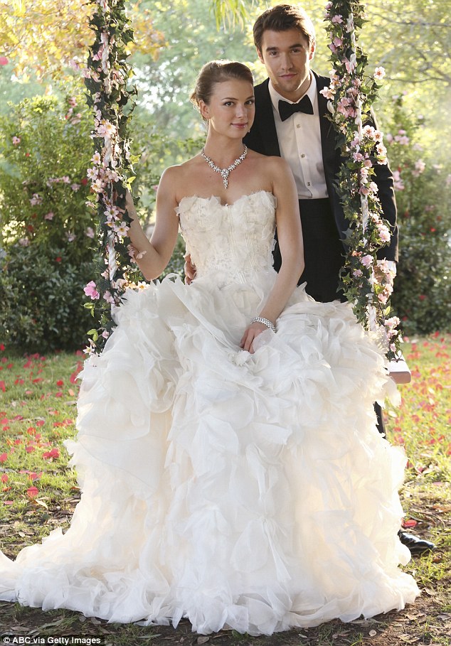 Gli Abiti da Sposa più Belli, Originali, Fantasiosi (e Costosi) Visti nelle Serie Tv!