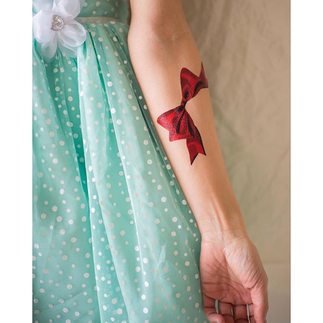 Paura dell'Ago? Ecco 15 Splendidi Tatuaggi Temporanei che Sembrano Reali!