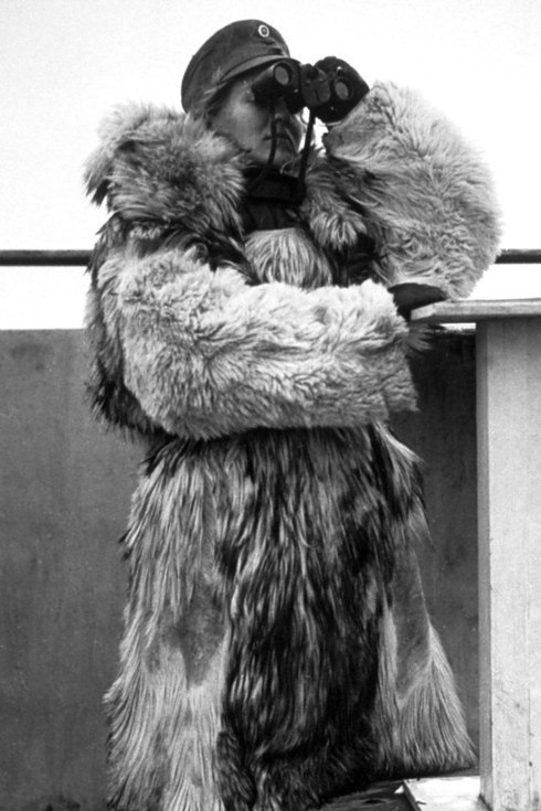 22 Incredibili Foto di Donne Coraggiose Durante la Seconda Guerra Mondiale