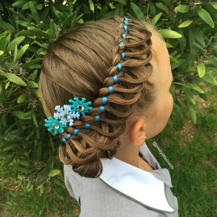 Questa Mamma Crea Ogni Giorno Acconciature Uniche per la Sua Bimba