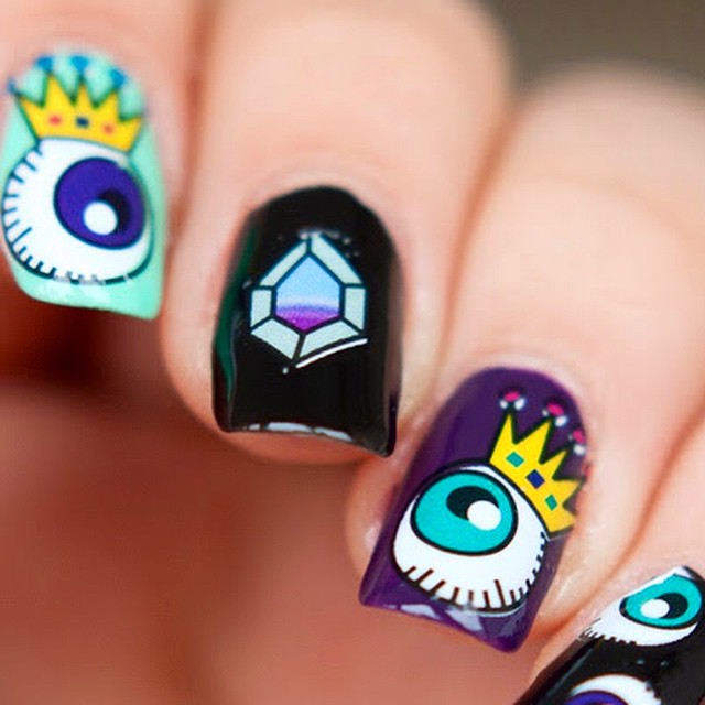 Nail Art Eyeball: Ecco la Nuova Tendenza Unghie che ti Farà Sentire Osservata