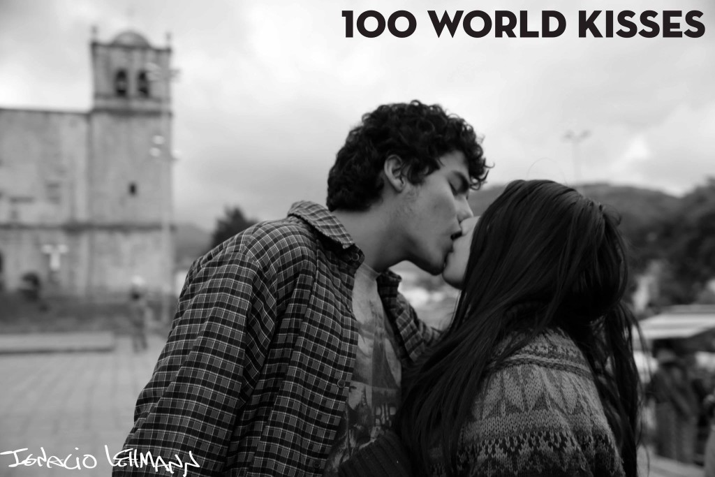 100 World Kisses: il Fotografo che Cattura l'Amore nel Mondo