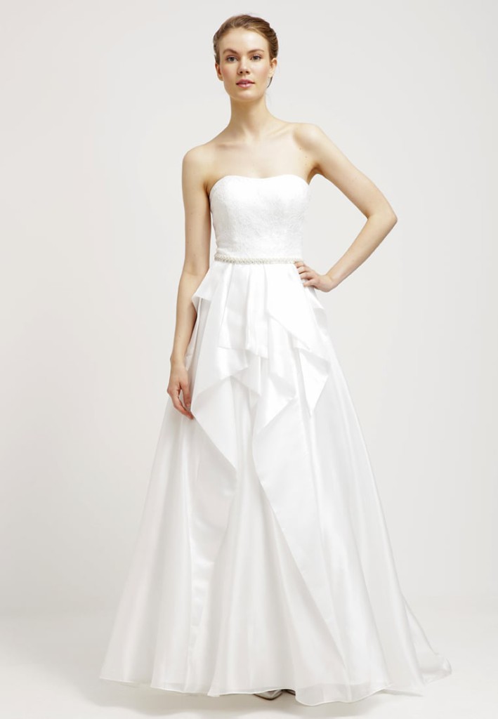 30 Abiti da Sposa Low Cost da Sogno a Portata di Click