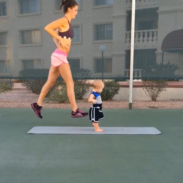 20 Idee per Tornare In Forma Perfetta Dopo Il Parto Senza Trascurare il Proprio Bambino