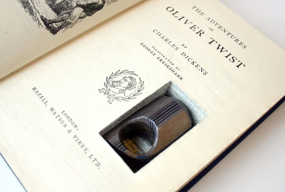 Gioielli Unici Creati da Vecchi Libri: Ecco il Progetto Originale in 30 Foto