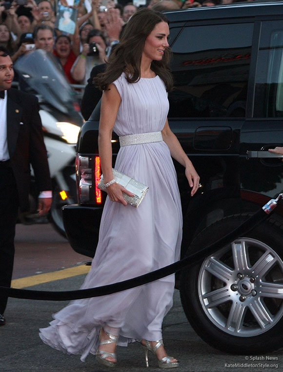 21 Outfit di Kate Middleton dalle Grandi Firme alle Catene Low Cost!