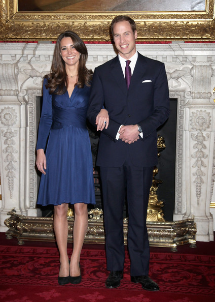 21 Outfit di Kate Middleton dalle Grandi Firme alle Catene Low Cost!
