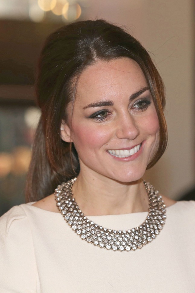21 Outfit di Kate Middleton dalle Grandi Firme alle Catene Low Cost!