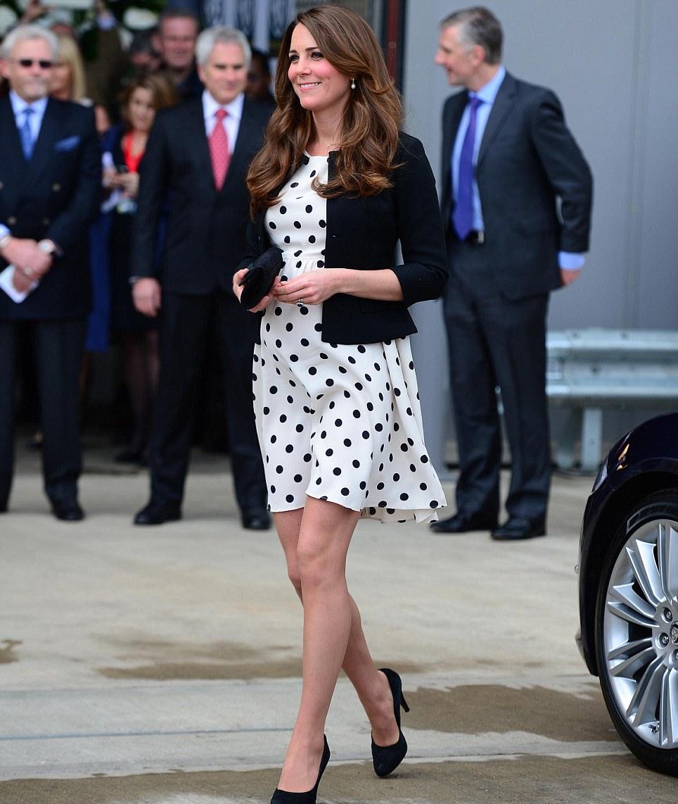 21 Outfit di Kate Middleton dalle Grandi Firme alle Catene Low Cost!