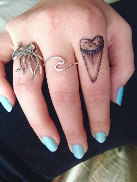 30 Tatuaggi che vi Faranno Venire Voglia di Correre in Spiaggia