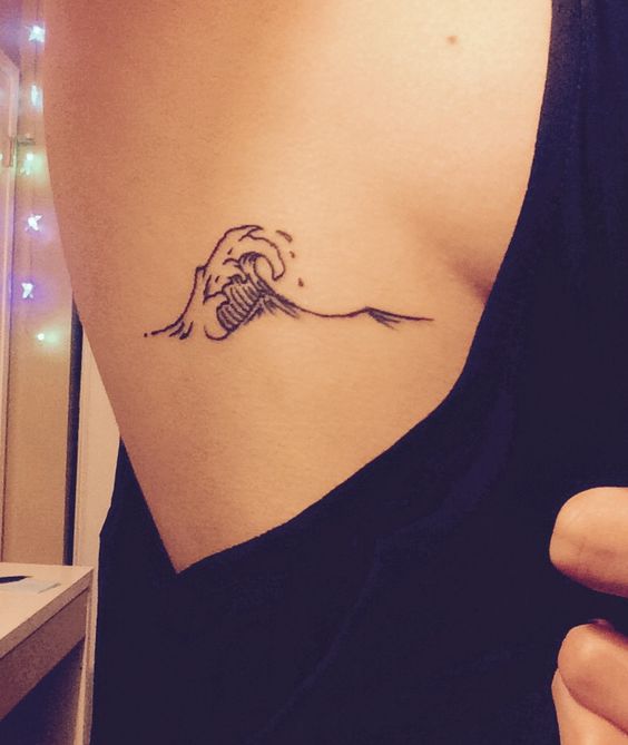 30 Tatuaggi che vi Faranno Venire Voglia di Correre in Spiaggia