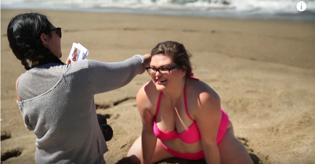 14 Foto di Donne Normali che Posano in Costume Come Modelle da Copertina