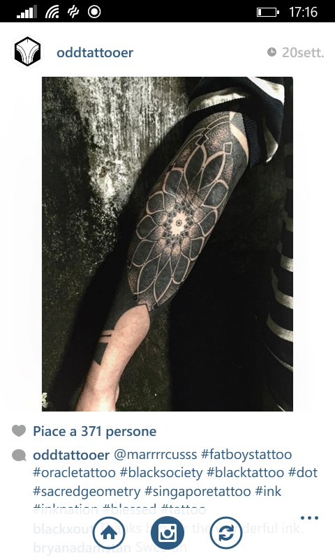Tatuaggi Blackout: la Nuova Moda Per Gli Amanti Dei Tattoo in 23 Foto