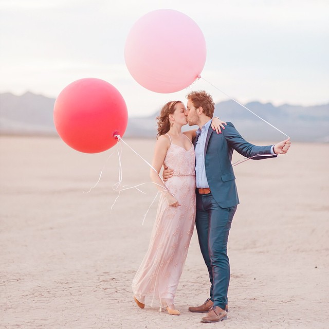 22 Abiti da Sposa Coloratissimi Che Vi Faranno Cambiare Idea sull'Abito Bianco