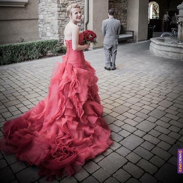 22 Abiti da Sposa Coloratissimi Che Vi Faranno Cambiare Idea sull'Abito Bianco