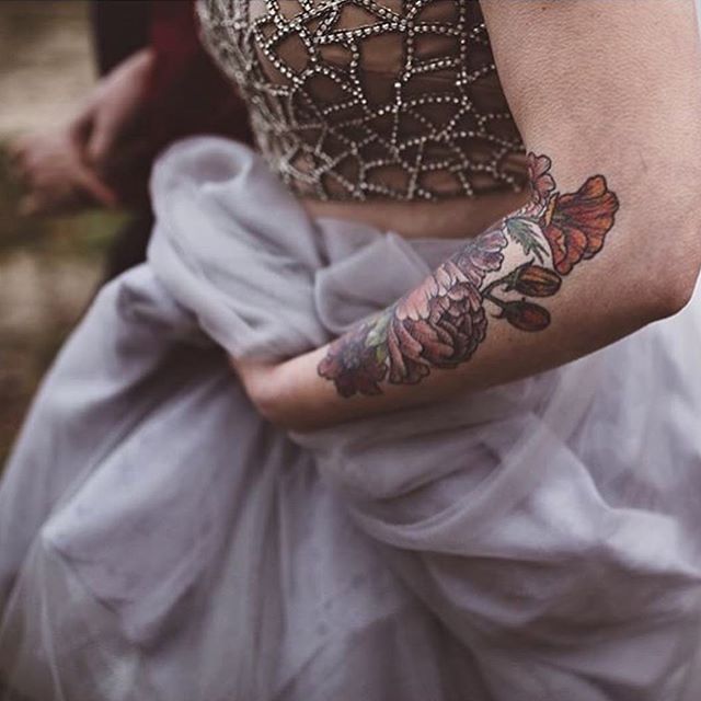 Bouquet Tattoo: 15 Tatuaggi per Custodire Il Ricordo Del Giorno Più Bello!