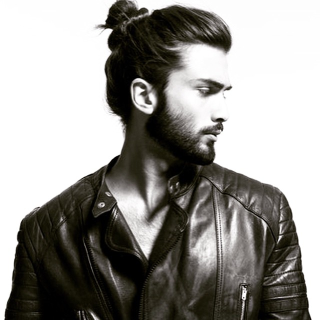 Barba e Man Bun: 15 Fotografie Per Scoprire La Tendenza Più Hot Del Momento!