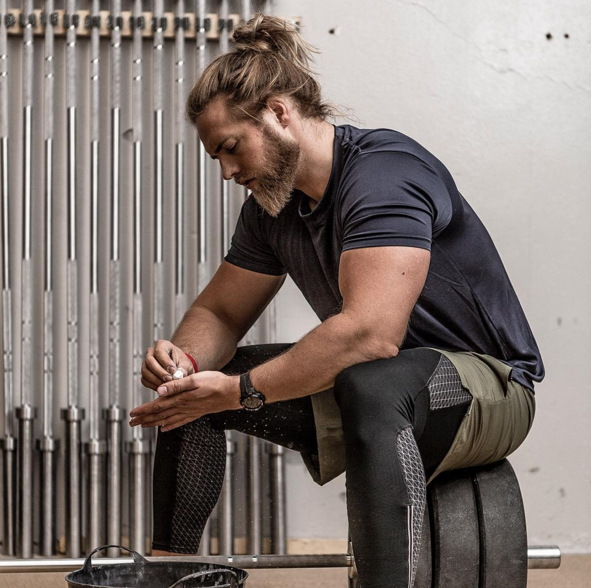 Lasse Matberg, 15 Scatti dell'Ufficiale Vichingo Che sta Facendo Impazzire il Web!