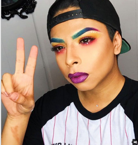 Rainbow Eyebrows, sopracciglia colorate per tutte: il Nuovo Trend del Momento