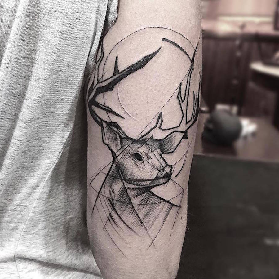 Tatuaggi Geometrici: Quando le Linee Formano Disegni Perfetti