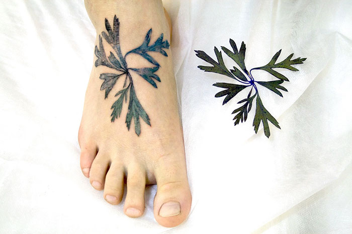 Tatuaggi Unici e Inimitabili con le Foglie: I Fantastici Lavori di Rit Kit
