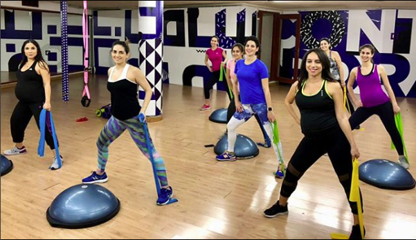 Sport e gravidanza: Le Fit Moms e i loro allenamenti che fanno discutere il web