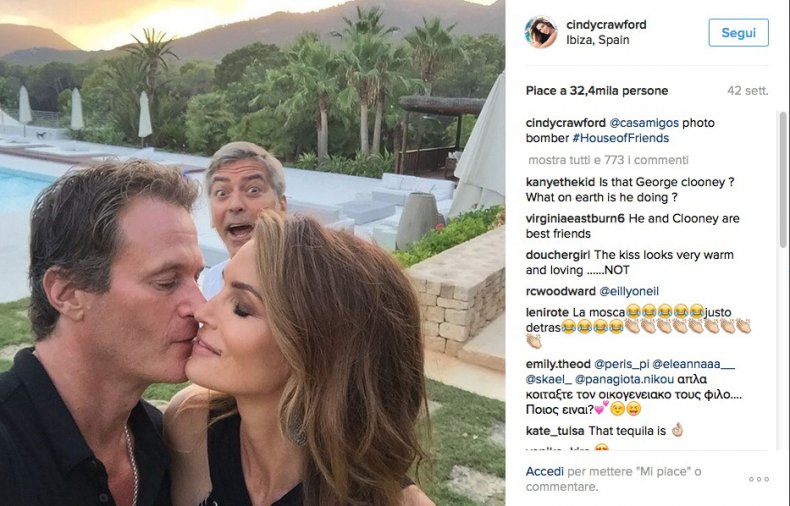 Photobombing: 30 Scatti in Cui Le Star "Rovinano" Le Foto