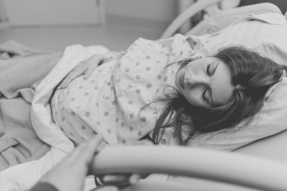 15 scatti della mamma fotografa che ha documentato il suo travaglio e il parto