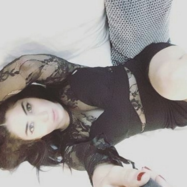 Ecco i selfie che sono costati la vita alla modella Qandeel Baloch