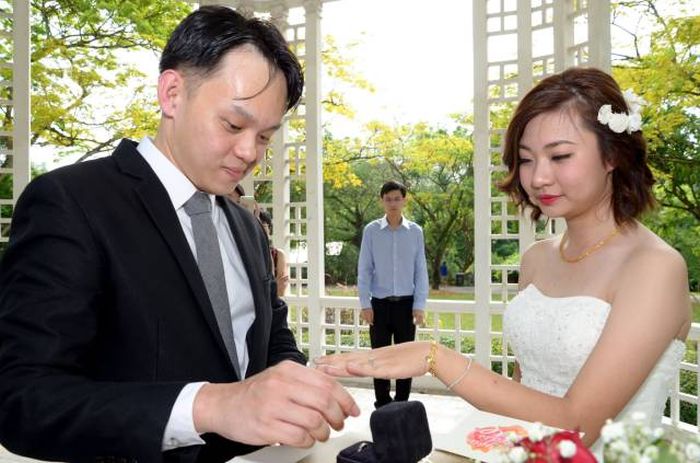 Fotografo Denunciato Per Aver Rovinato il Matrimonio: Ecco Le 20 Foto di Nozze Più Brutte