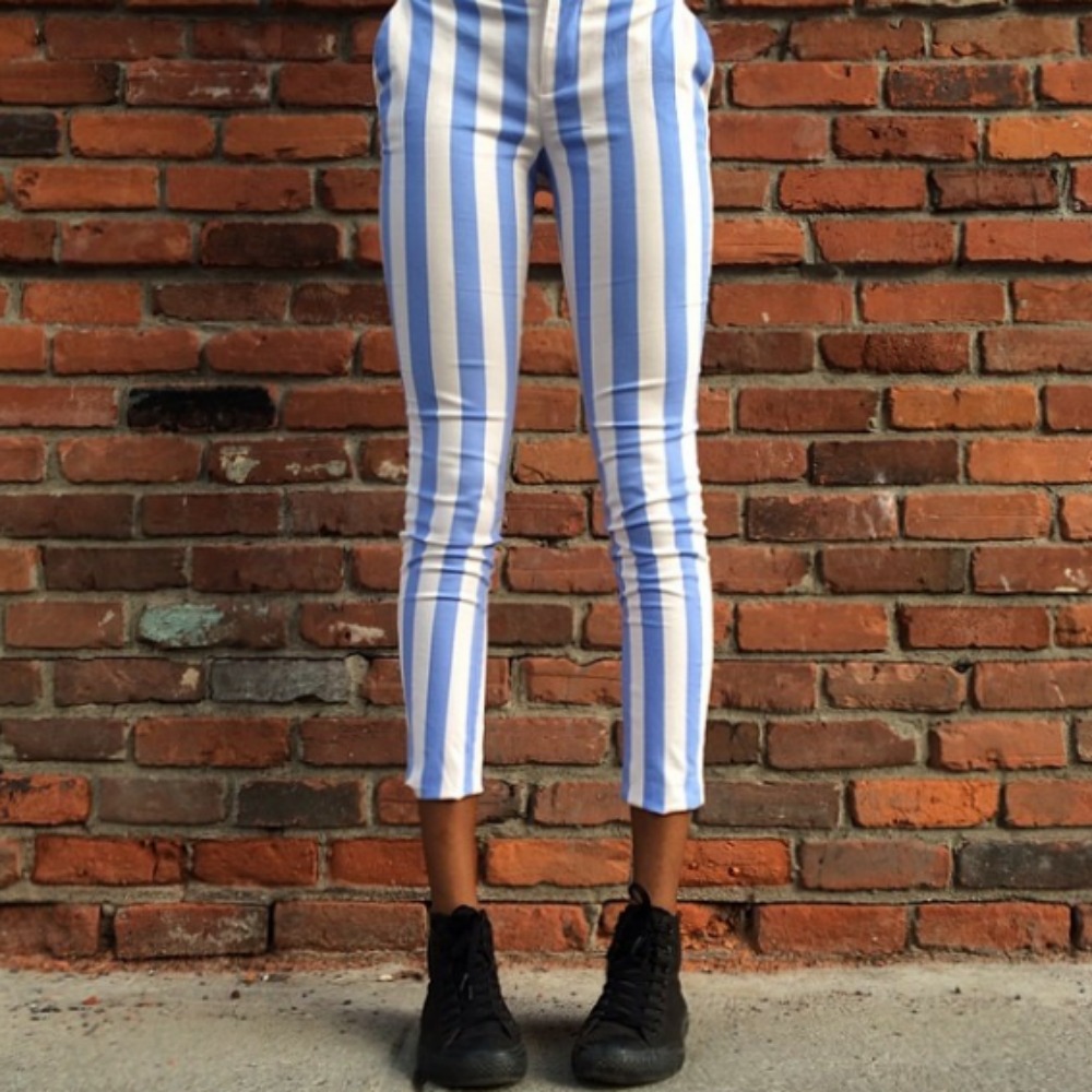Gli strani leggings e la colorata vita (e in giù) di New York