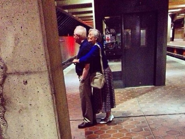 19 immagini che ci dimostrano che l'amore è l'unica cosa di cui abbiamo bisogno