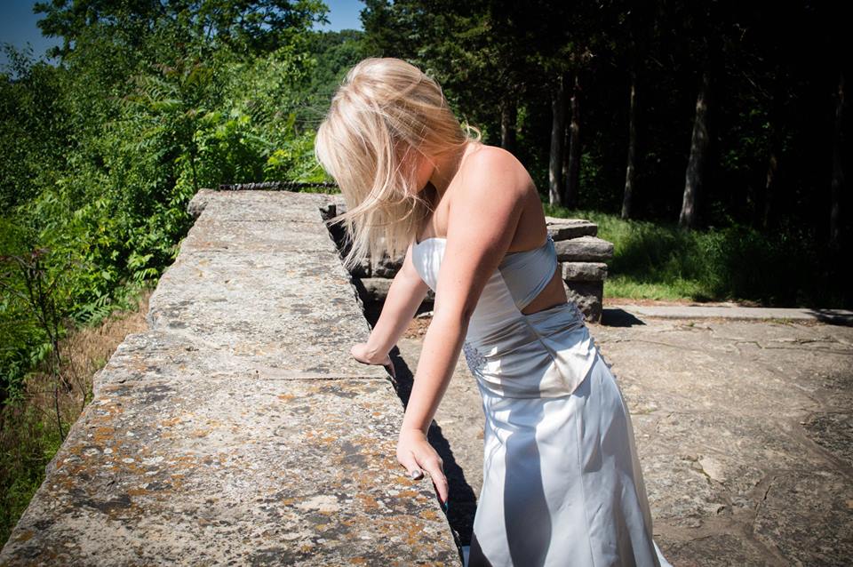 Questa donna si è fatta fare un servizio fotografico di... divorzio
