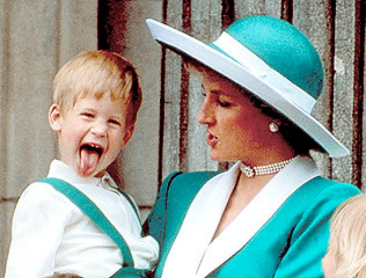Lady Diana: le foto più belle della Principessa del Popolo