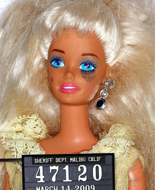29 sfumature di Barbie decisamente vietate ai minori! Le versioni shock del web
