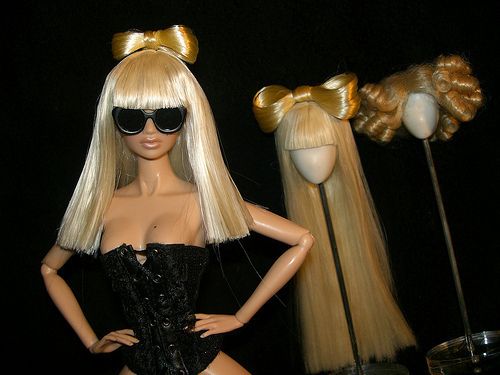 29 sfumature di Barbie decisamente vietate ai minori! Le versioni shock del web