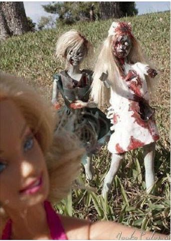 29 sfumature di Barbie decisamente vietate ai minori! Le versioni shock del web