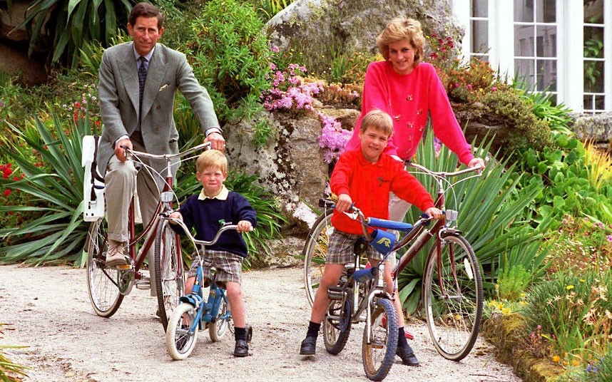 Lady Diana: le foto più belle della Principessa del Popolo
