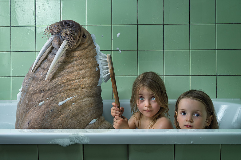 Ecco come questo papà realizza queste pazze foto con le sue figlie