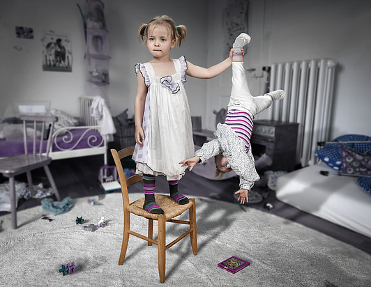 Ecco come questo papà realizza queste pazze foto con le sue figlie