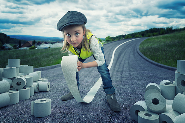 Ecco come questo papà realizza queste pazze foto con le sue figlie