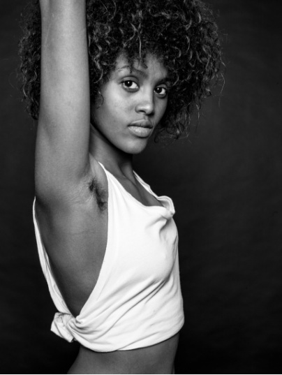 "Natural Beauty": la bellezza naturale che sfida gli stereotipi