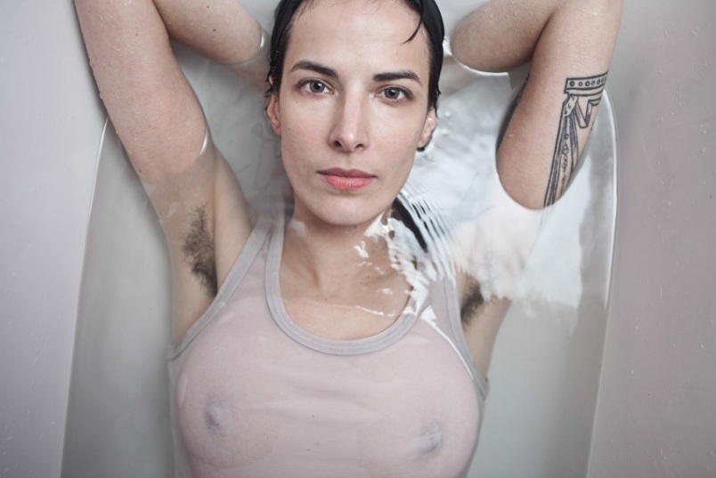 "Natural Beauty": la bellezza naturale che sfida gli stereotipi